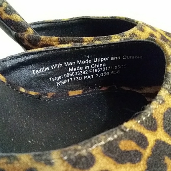 Leopard print platform heels fuzzy! 6.5 - Picture 4 of 7